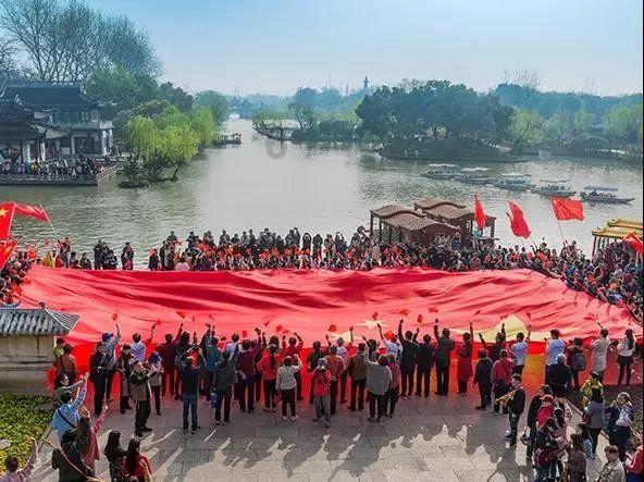 疫情发生后，一直没上班的人是什么感觉？游戏画面
